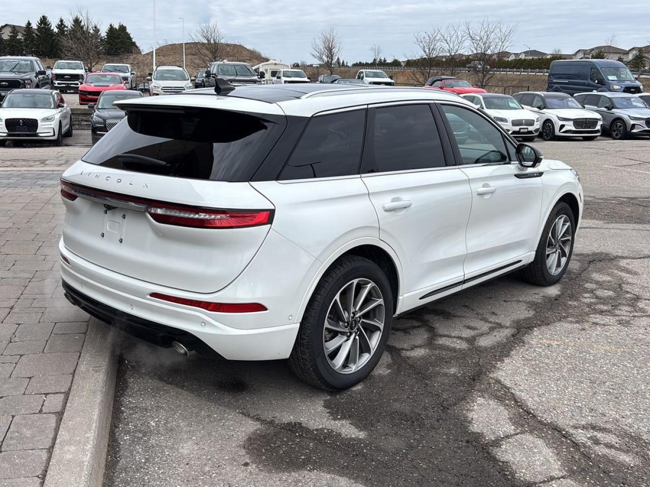 2024 Lincoln Corsair Grand Touring Photo4
