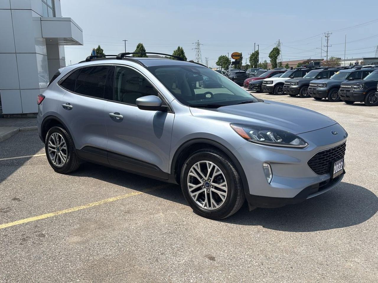 2022 Ford Escape SEL Hybrid Photo2