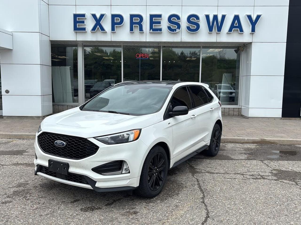 Used 2022 Ford Edge 1 OWNER, LOCAL TRADE, PANO ROOF, HEATED WHEEL! for sale in Stratford, ON