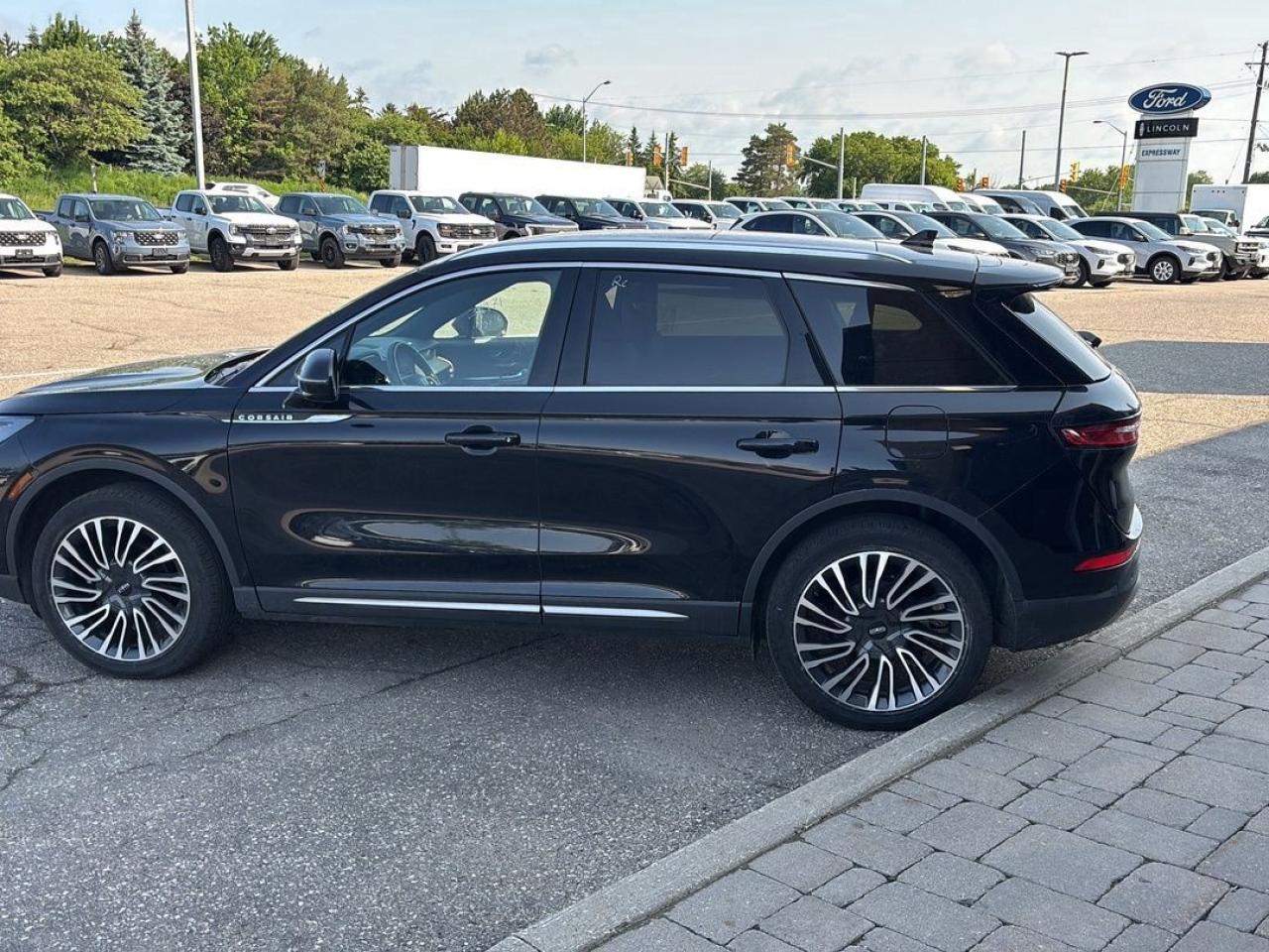 2022 Lincoln Corsair RESERVE, 20" RIMS, HEATED STEERING WHEEL,TECH PACK Photo