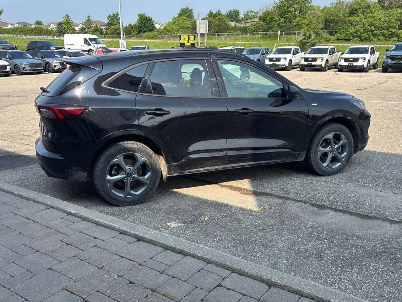 2023 Ford Escape ST-Line Photo4