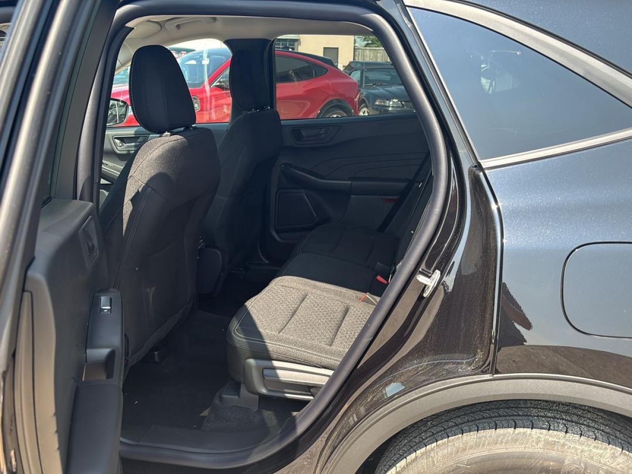 2025 Ford Escape Active Photo5