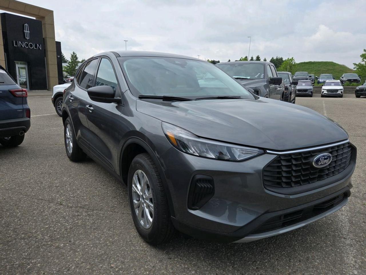 2025 Ford Escape Active Photo2