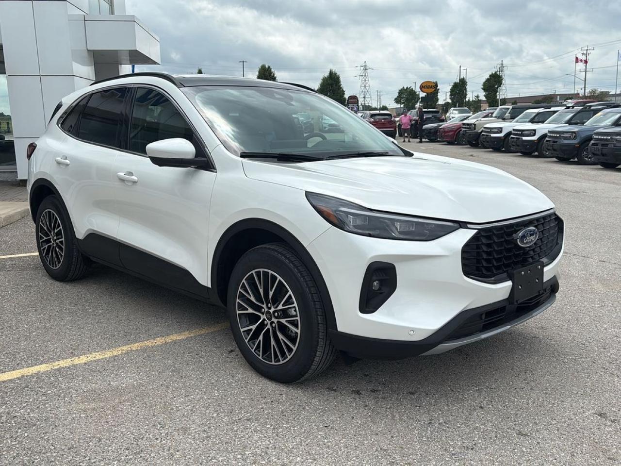 2025 Ford Escape PHEV Photo