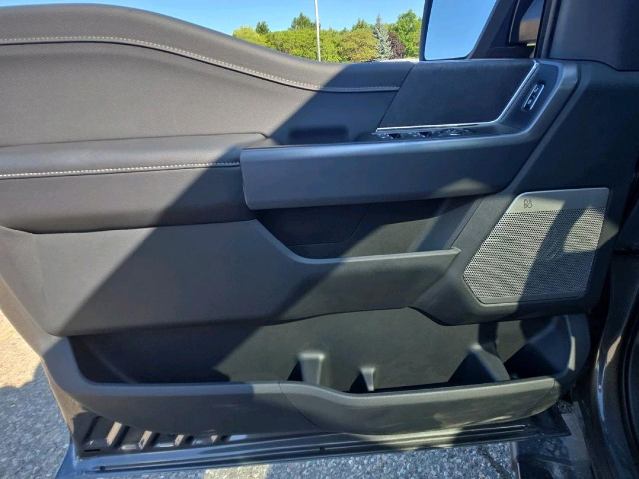 2025 Ford F-150 XLT Photo5