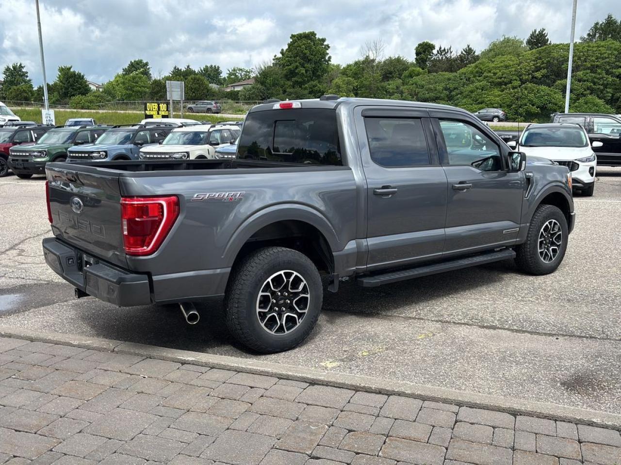 2022 Ford F-150 XLT Photo4