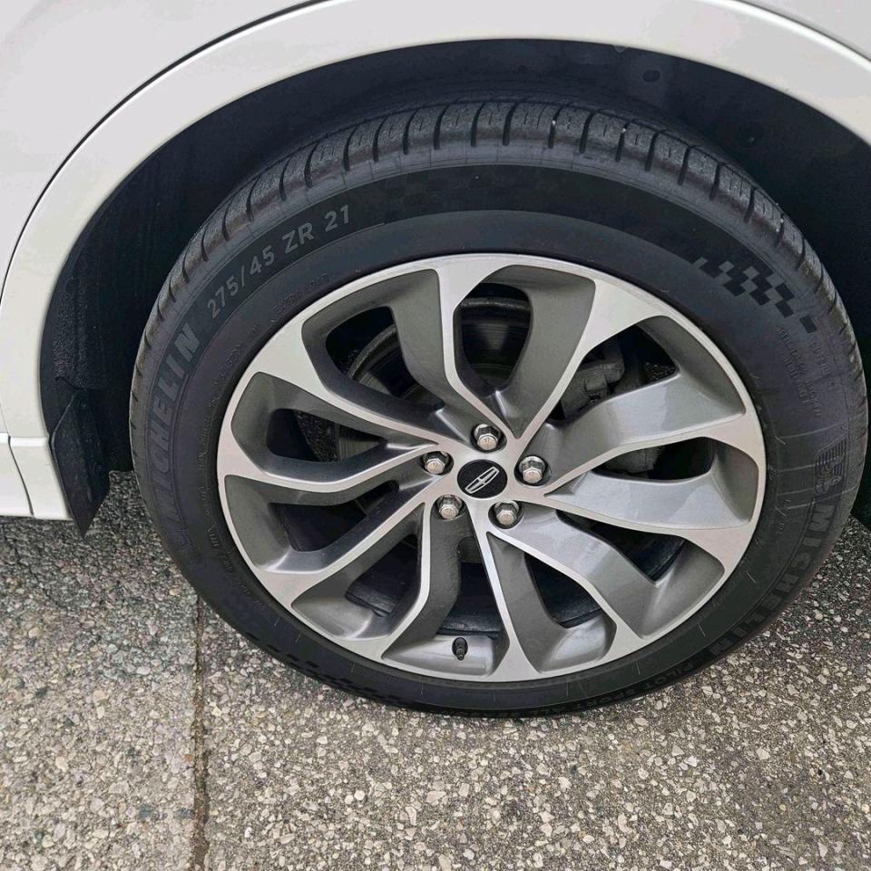 12808261