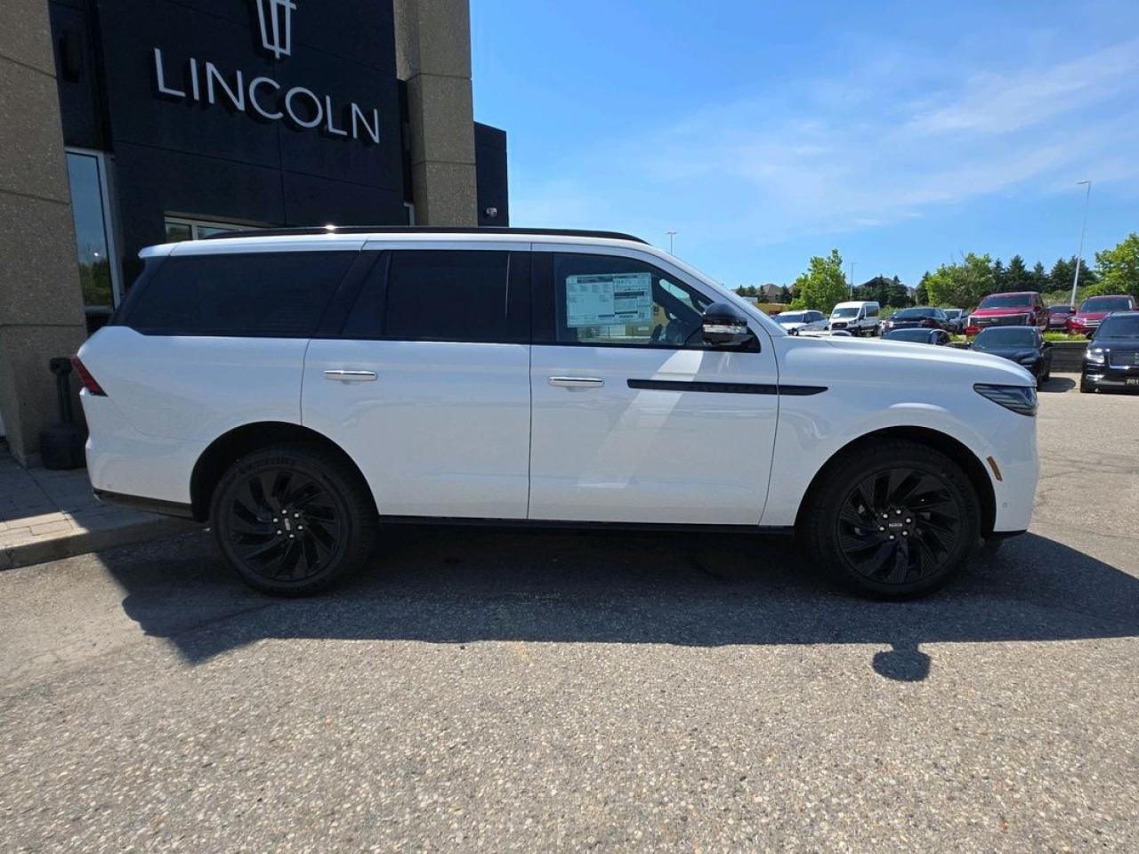 2025 Lincoln Navigator Reserve Photo1