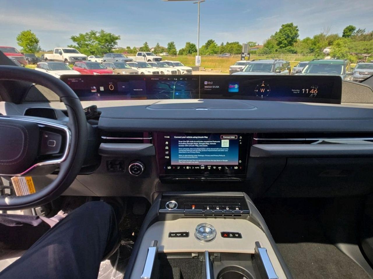 2025 Lincoln Navigator JET APPEARANCE PACKAGE, POWER RUNNING BOARDS Photo