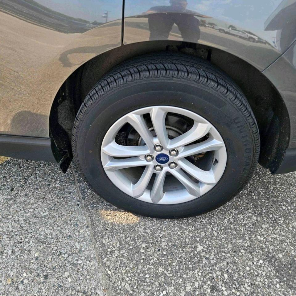 12808318
