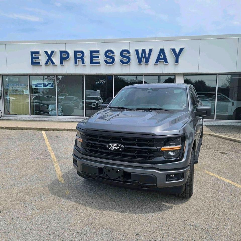 2025 Ford F-150 XLT Photo1