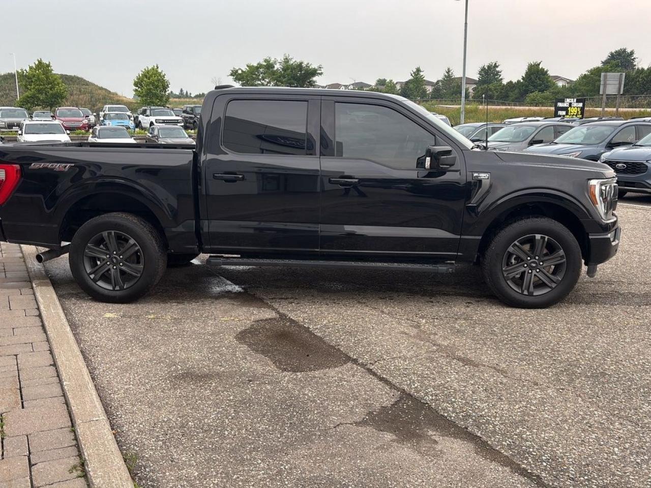 2023 Ford F-150 Lariat Photo3