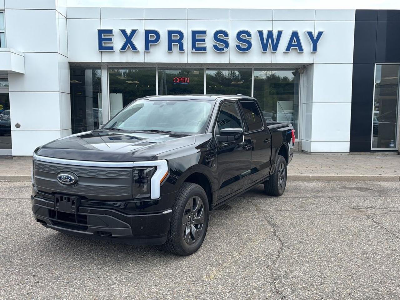 Used 2023 Ford F-150 Lightning Lariat for sale in New Hamburg, ON