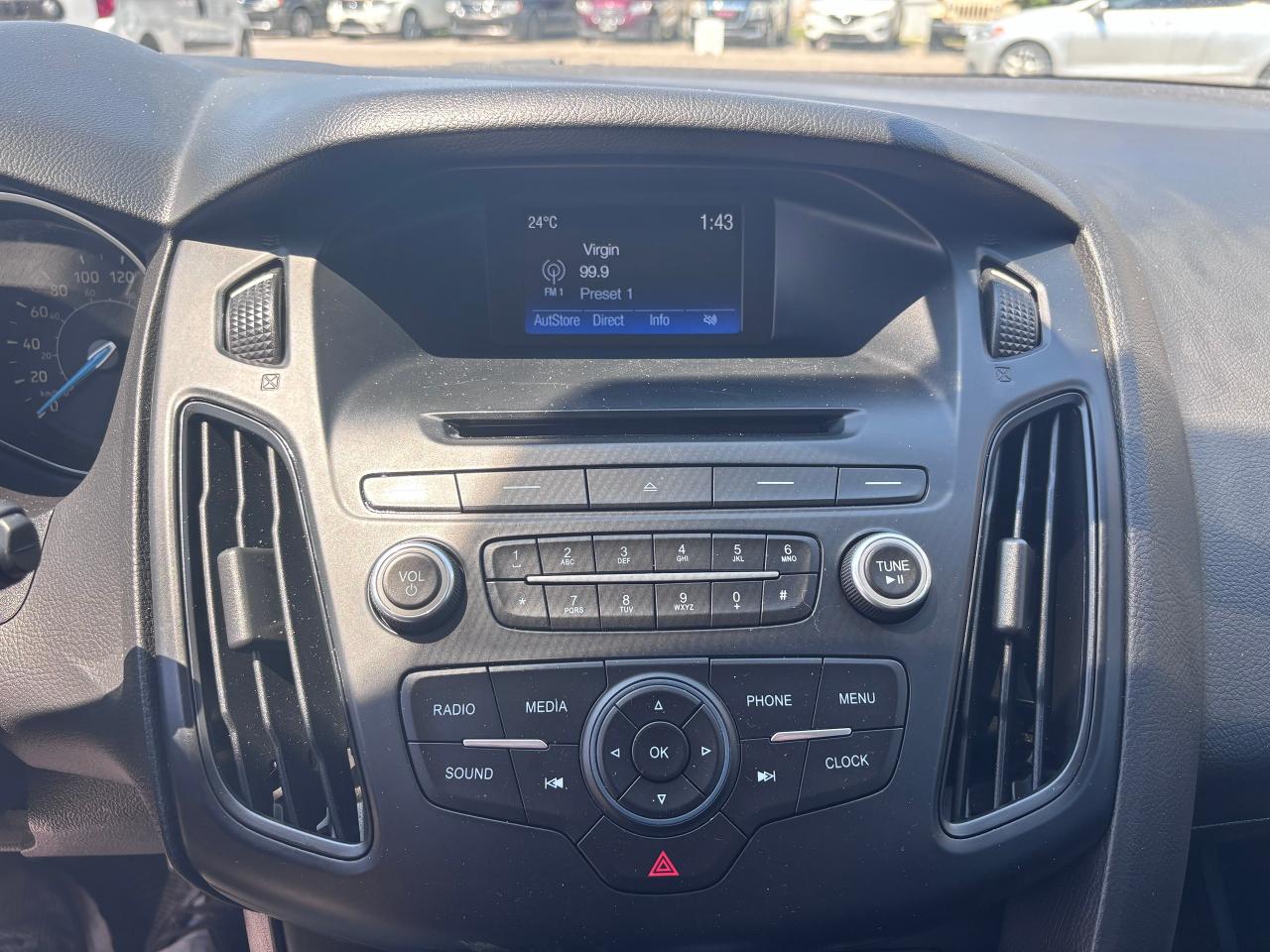 2016 Ford Focus LOW KM ICE COLD AC - Photo #18