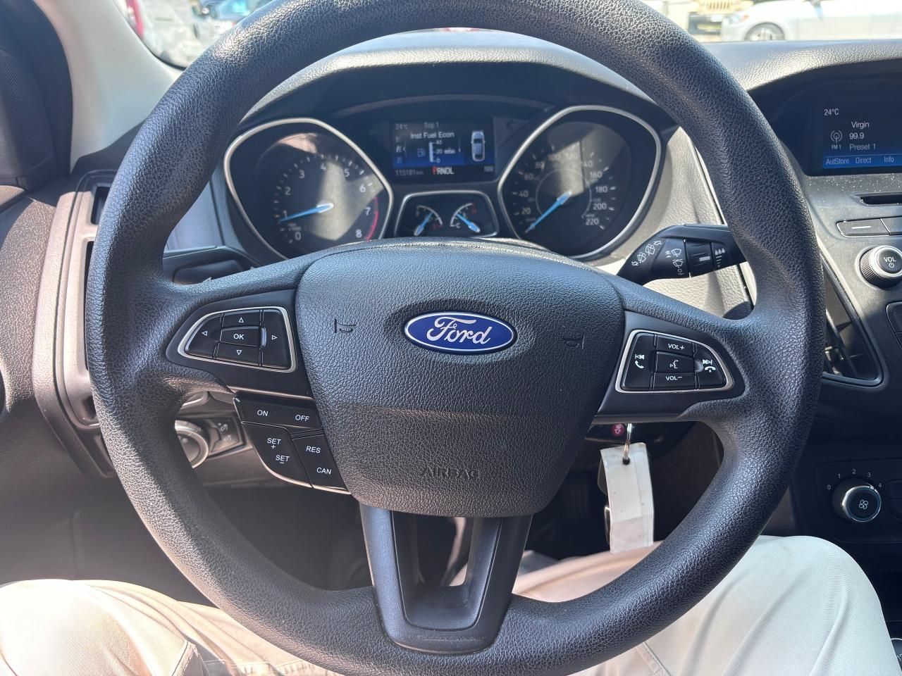 2016 Ford Focus LOW KM ICE COLD AC - Photo #16