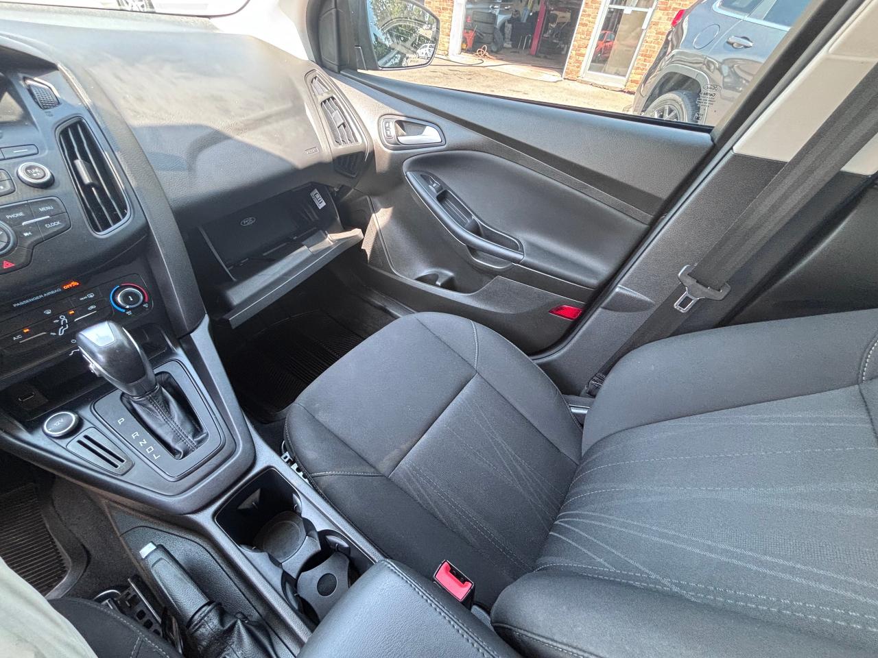 2016 Ford Focus LOW KM ICE COLD AC - Photo #23