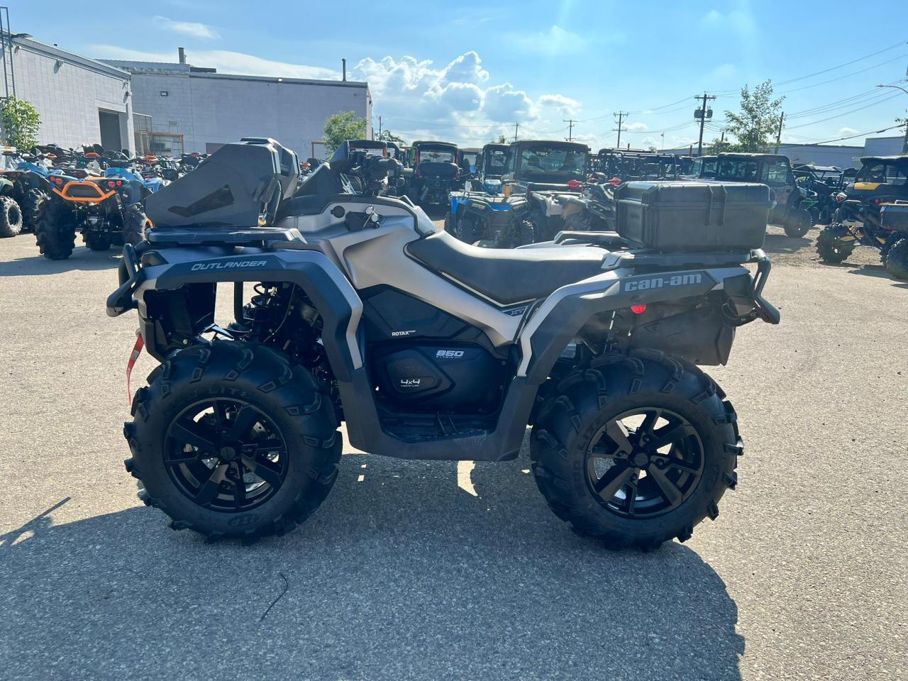 2023 Can-Am Outlander 850 XT  - Photo #4