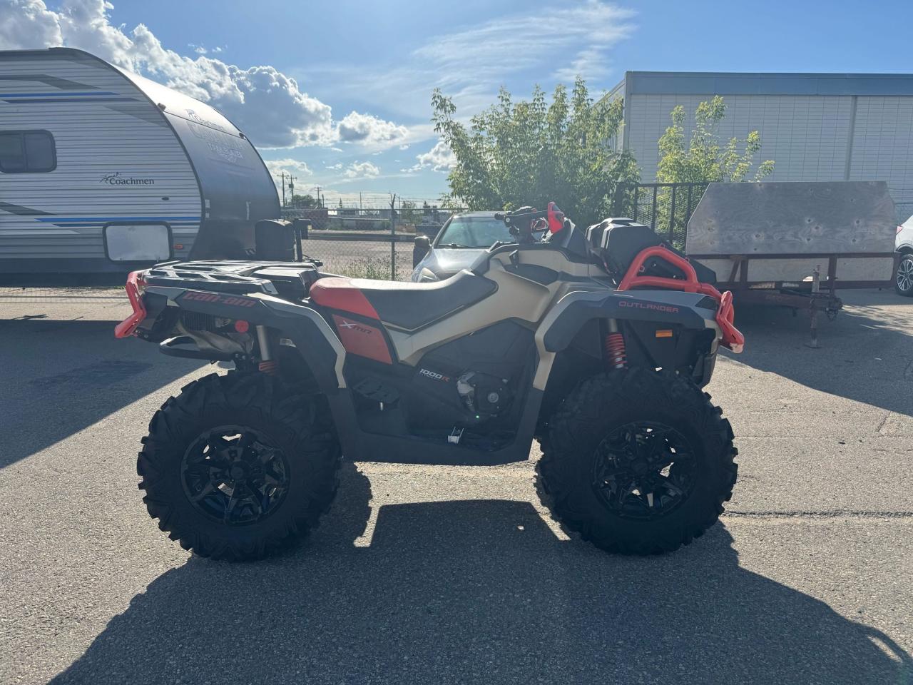2023 Can-Am Outlander 1000R XMR  - Photo #5