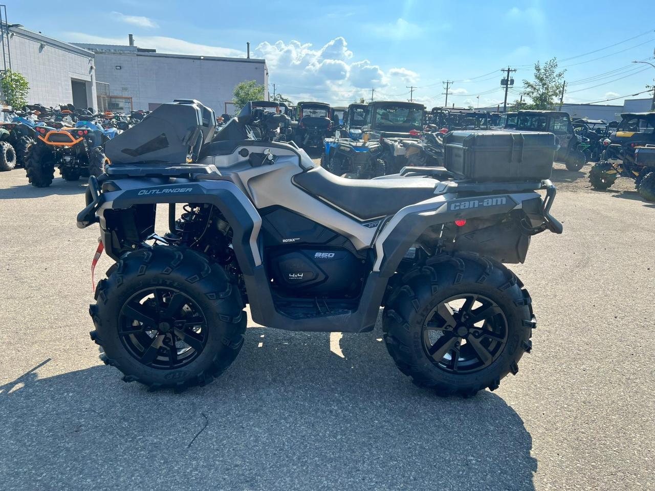 2023 Can-Am Outlander 850 XT  - Photo #4