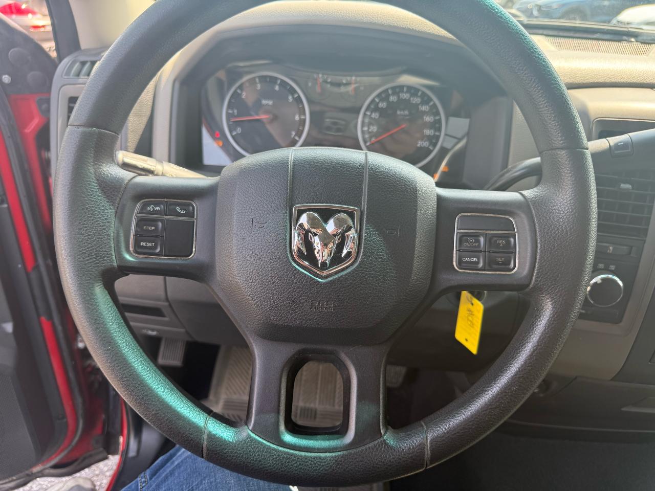 2012 RAM 1500 ST 5.7L hemi 4x4 AS IS SPECIAL Photo18