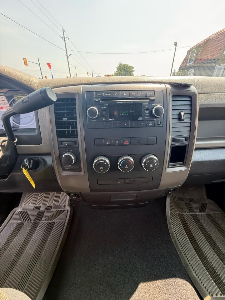 2012 RAM 1500 ST 5.7L hemi 4x4 AS IS SPECIAL Photo38