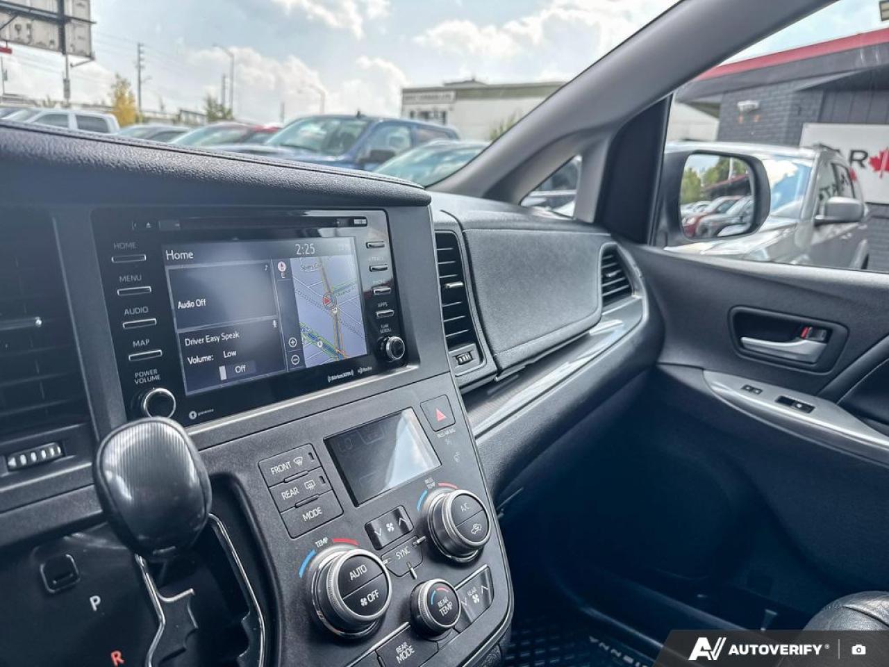 2018 Toyota Sienna SE / 7 PASS / LEATHER / ROOF / NAV / POWER DOORS - Photo #23