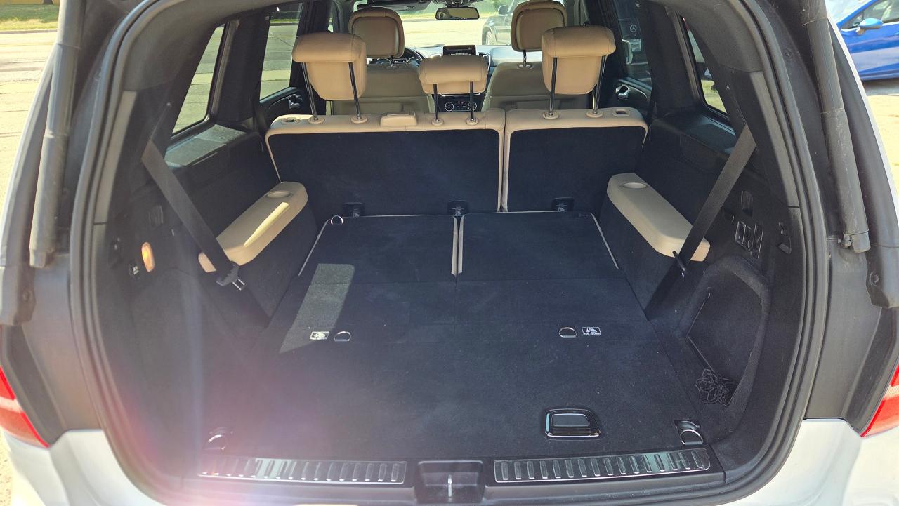 2017 Mercedes-Benz GLS 4MATIC 4dr GLS 550 AMG - Photo #10