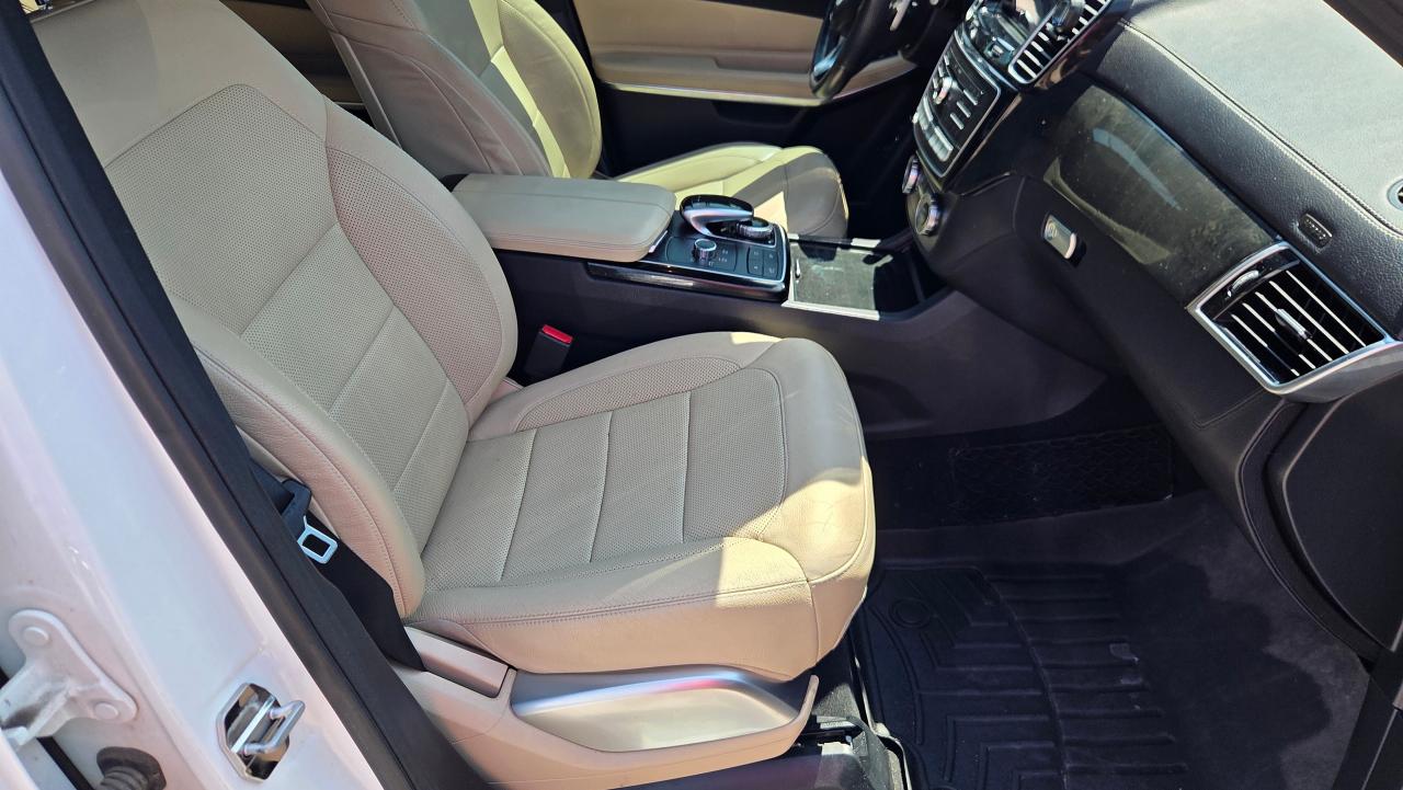 2017 Mercedes-Benz GLS 4MATIC 4dr GLS 550 AMG - Photo #8