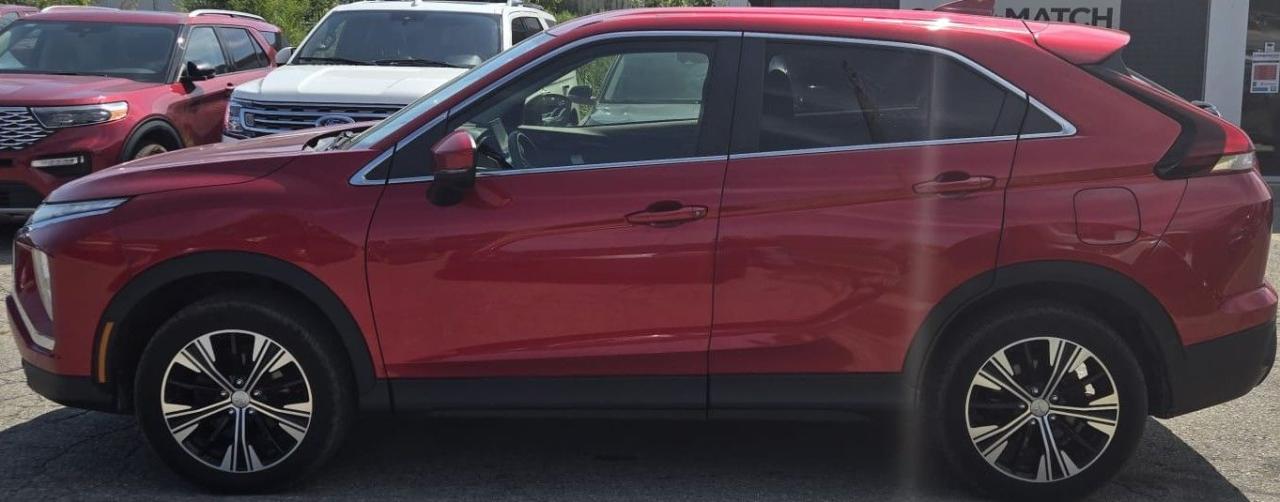 2022 Mitsubishi Eclipse Cross ES / NO ACCIDENTS / AWC / HEATED SEATS / ECO MODE - Photo #2