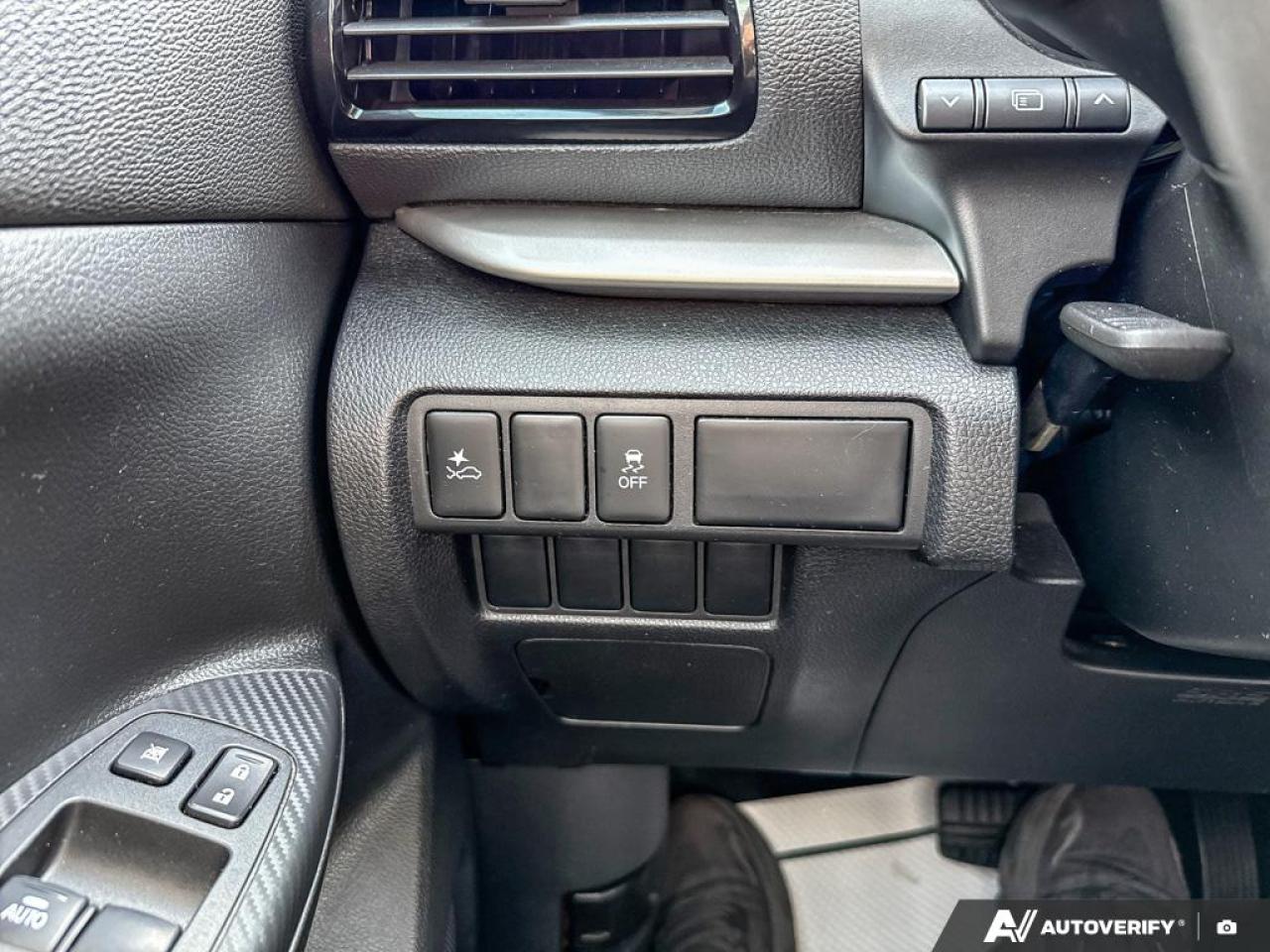 2022 Mitsubishi Eclipse Cross ES / NO ACCIDENTS / AWC / HEATED SEATS / ECO MODE - Photo #14