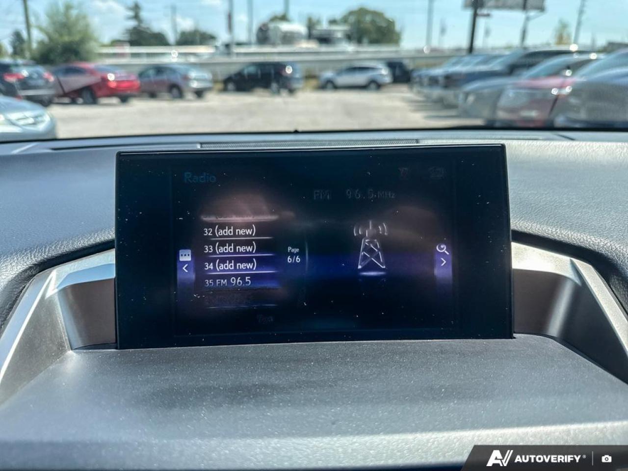 2017 Lexus NX 200t AWD / ROOF / LEATHER / COOLING SEATS / REAR CAM - Photo #14