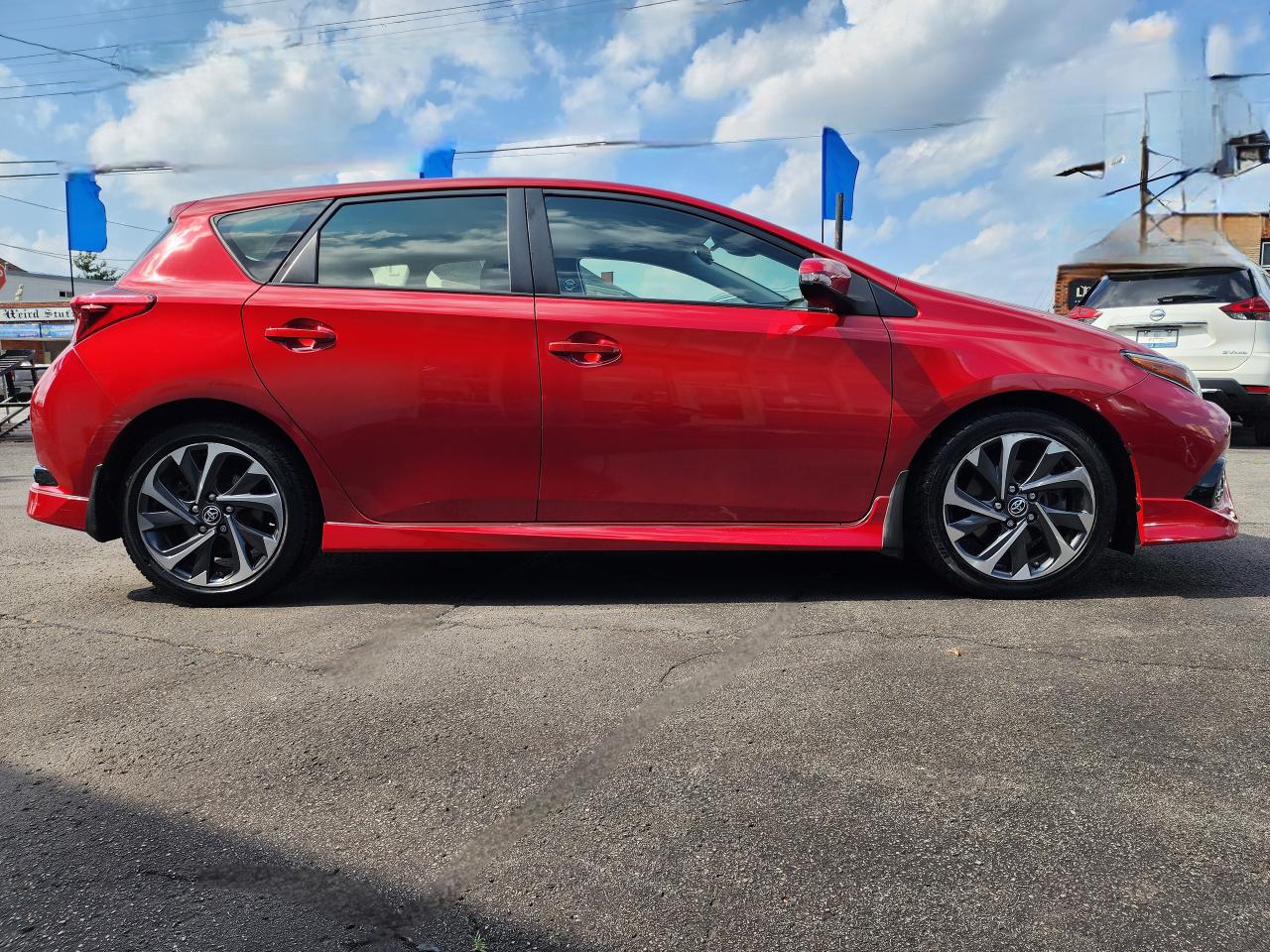 2018 Toyota Corolla iM IM CVT Photo4