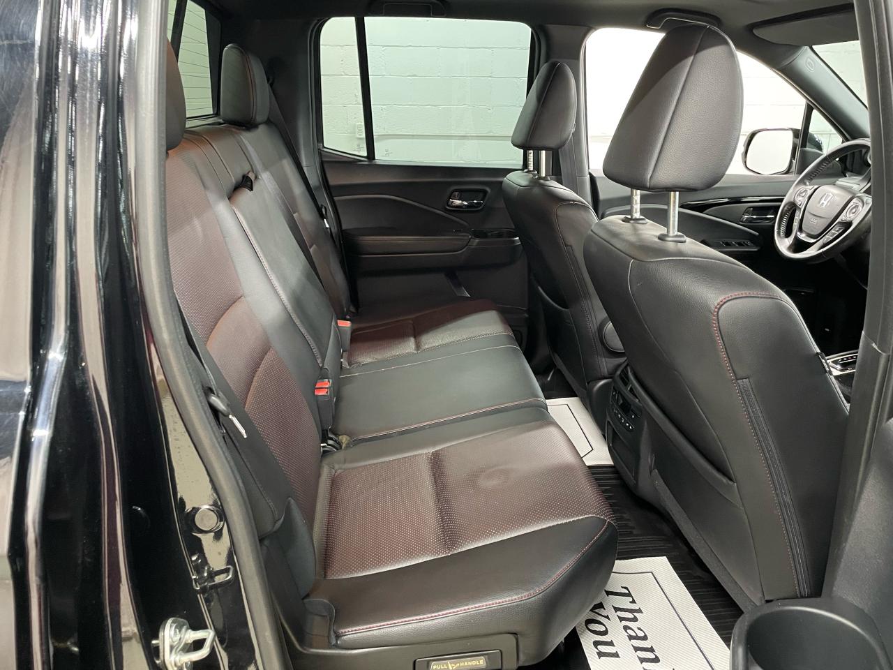 2017 Honda Ridgeline 4WD Crew Cab Black Edition Photo15