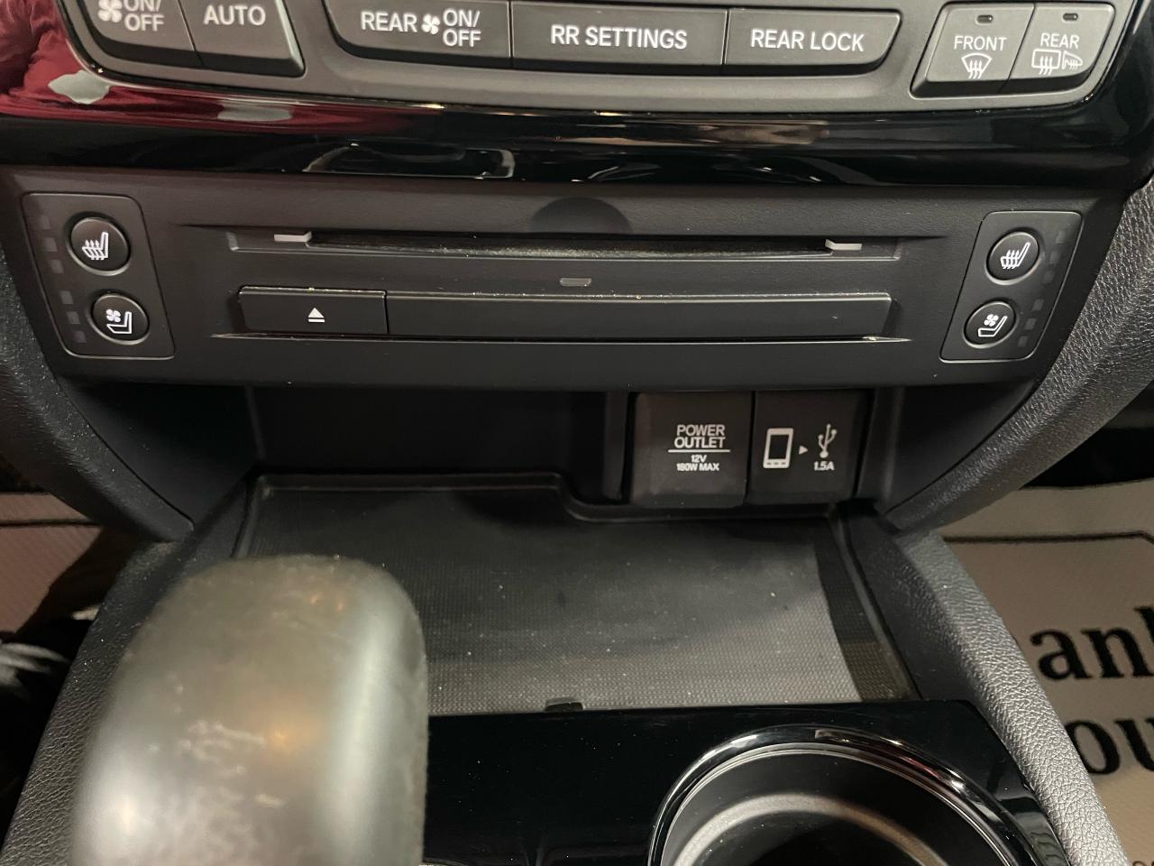 2017 Honda Ridgeline 4WD Crew Cab Black Edition Photo11