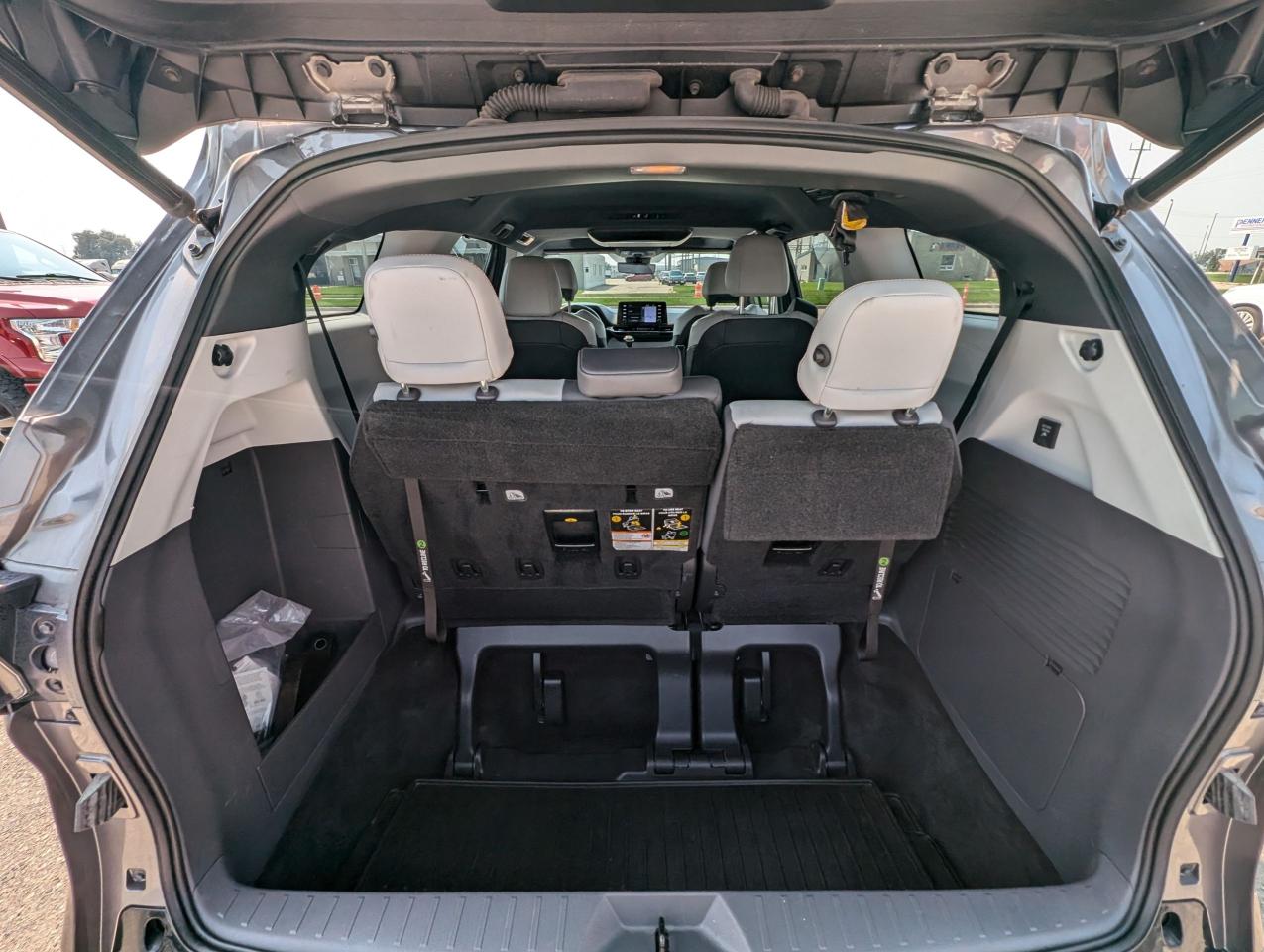 2021 Toyota Sienna XSE | Leather | Heated Steering | CarPlay - Photo #5