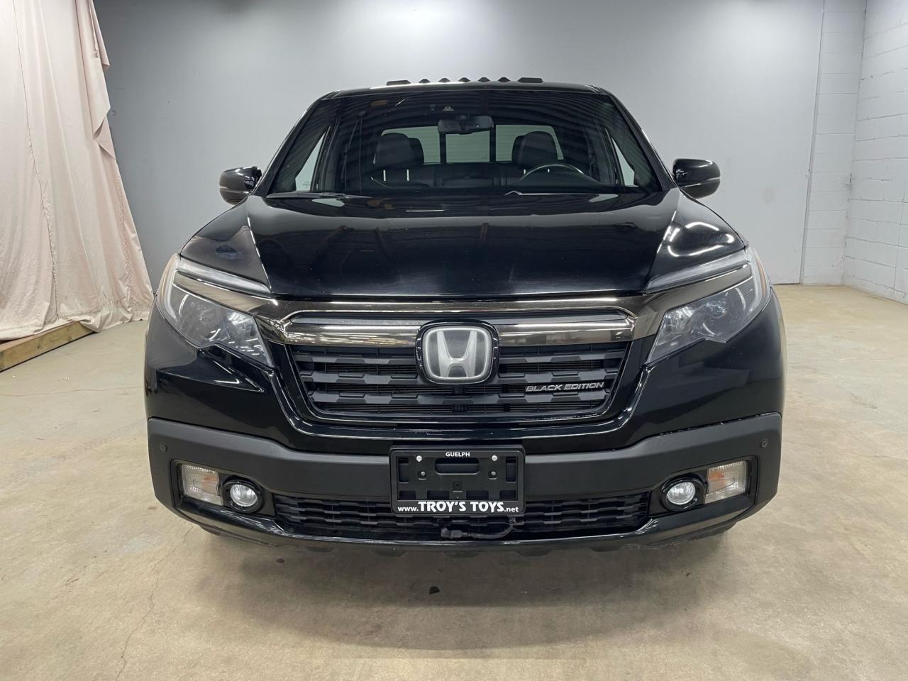 2017 Honda Ridgeline 4WD Crew Cab Black Edition
