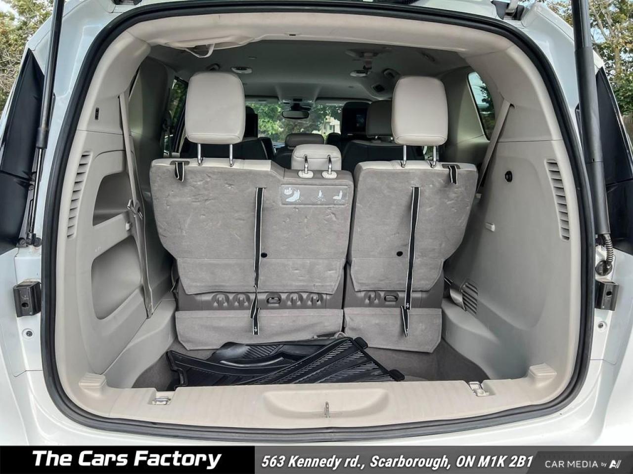 2017 Chrysler Pacifica Touring-L Plus Top Of The Line Model! - Photo #10