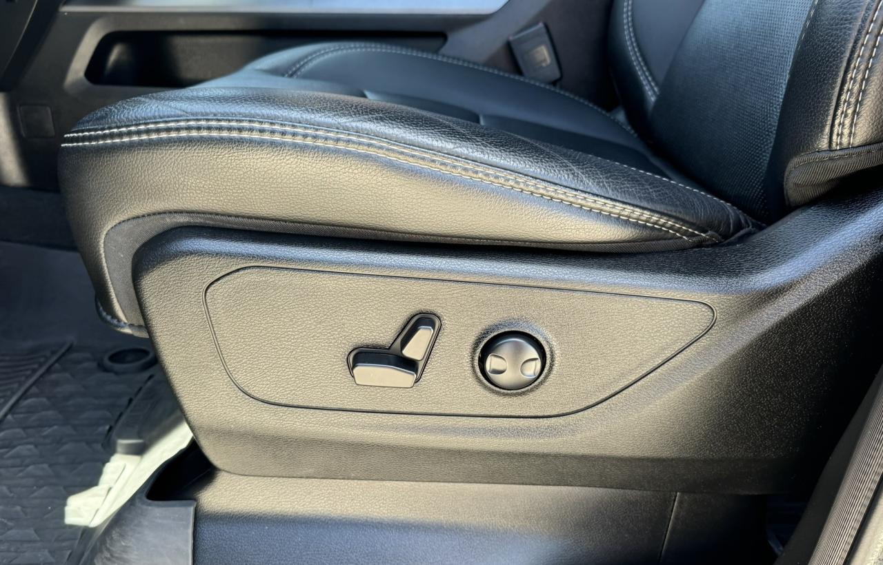 2023 RAM 1500 SPORT 4X4 CREW CAB 5'7" BOX Photo