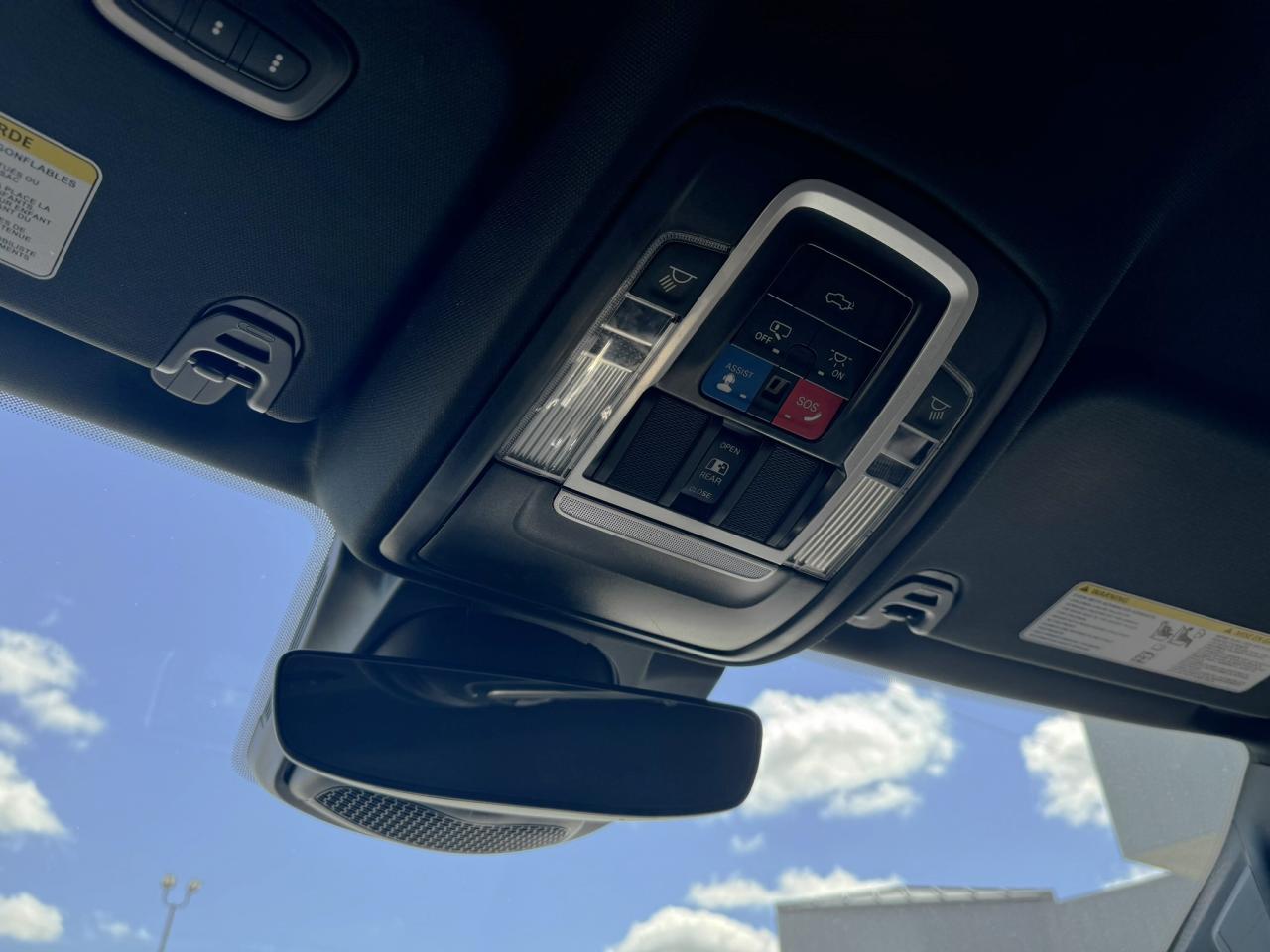 2023 RAM 1500 SPORT 4X4 CREW CAB 5'7" BOX Photo