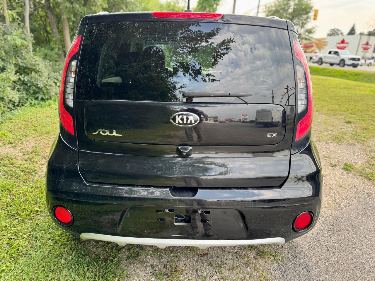 2018 Kia Soul EX+ Tech - Photo #24