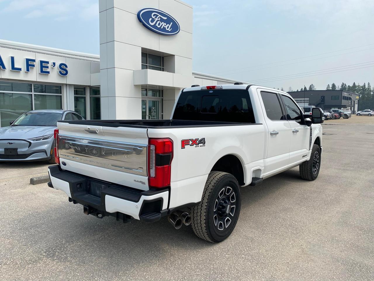 2023 Ford F-250 SUPER DUTY PLATINUM F250 SRW 160" Photo5
