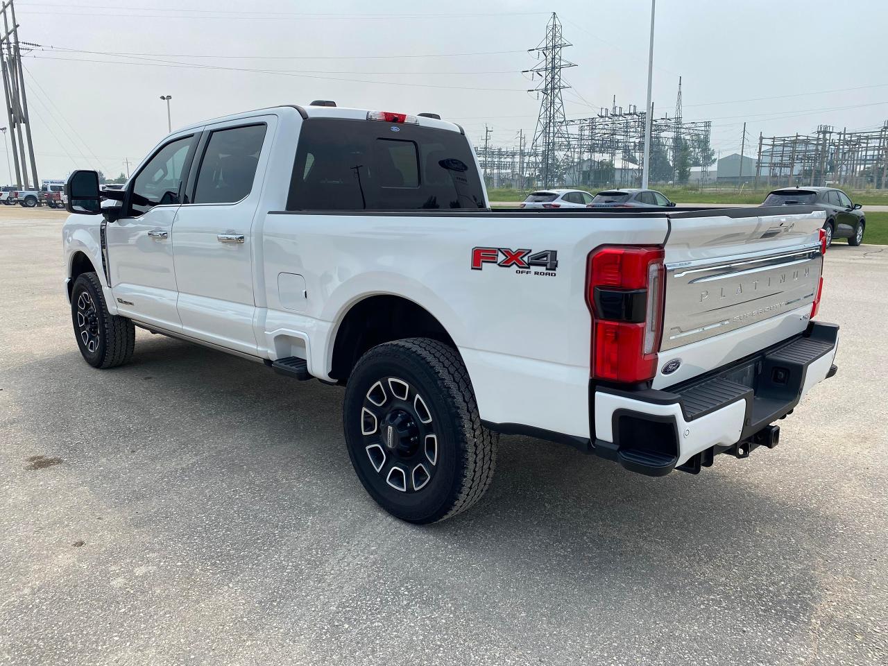2023 Ford F-250 SUPER DUTY PLATINUM F250 SRW 160" Photo3