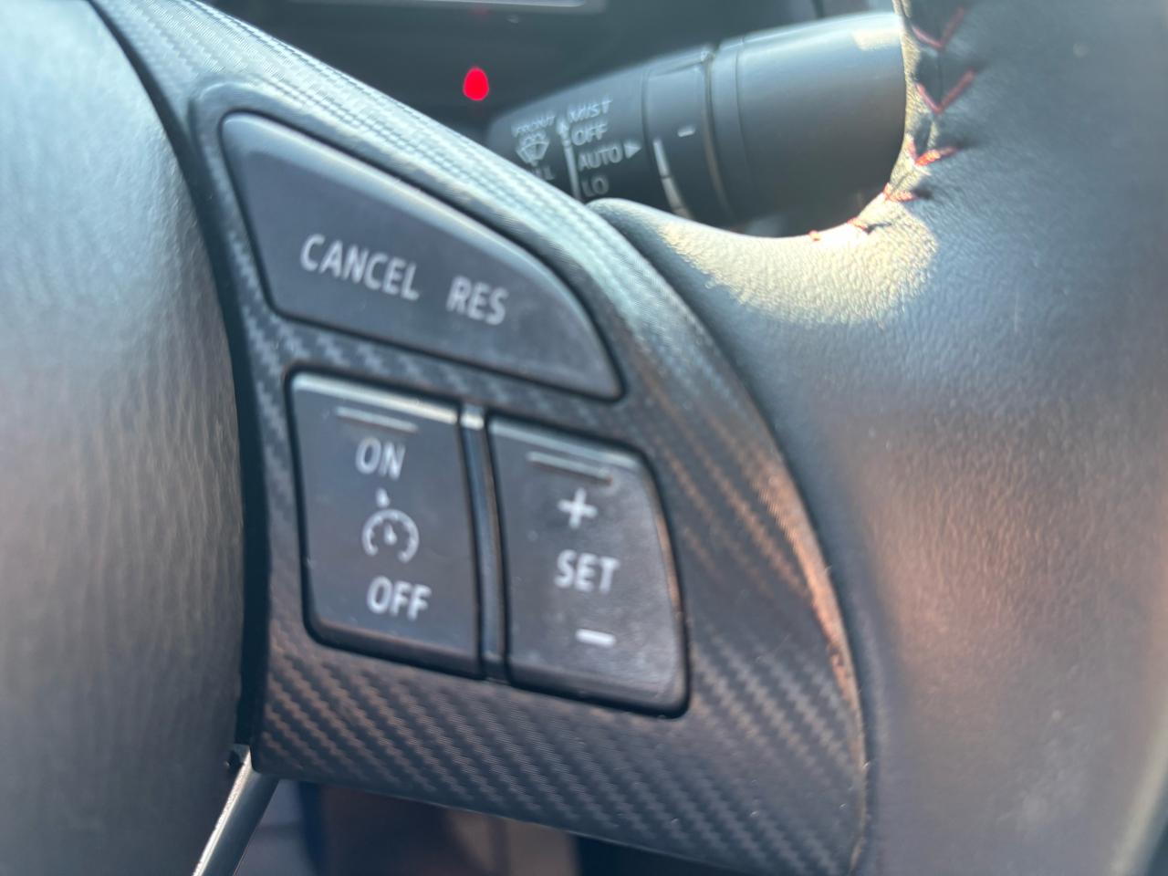2015 Mazda MAZDA3 GS, Sunroof, Alloys, Automatic, Back-Up-Camera - Photo #15