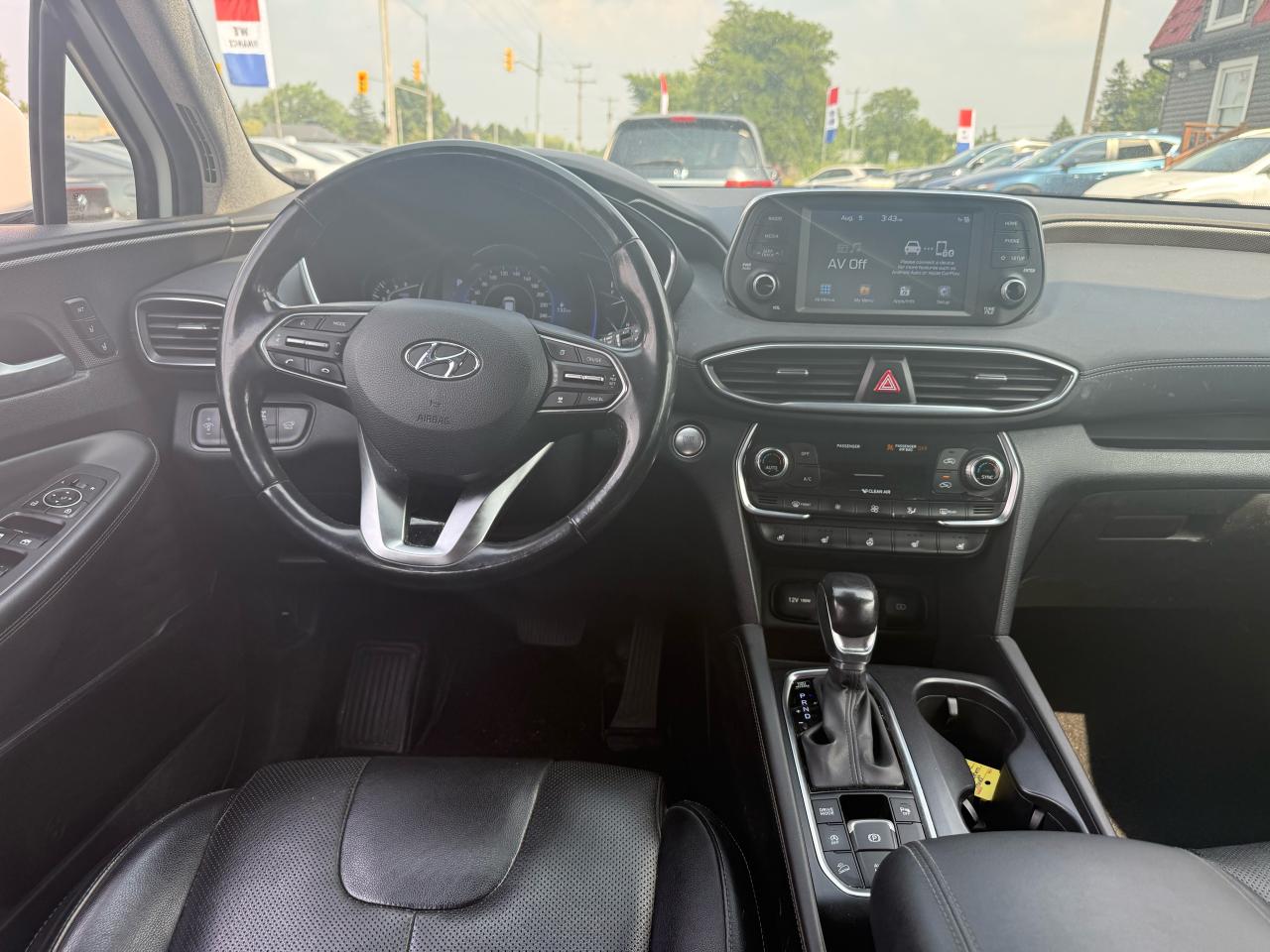 2019 Hyundai Santa Fe Luxury Photo11