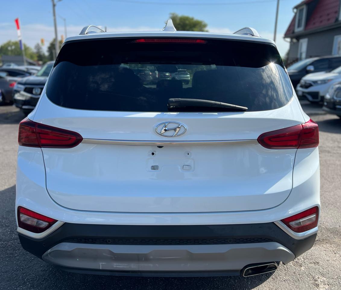 2019 Hyundai Santa Fe Luxury Photo32