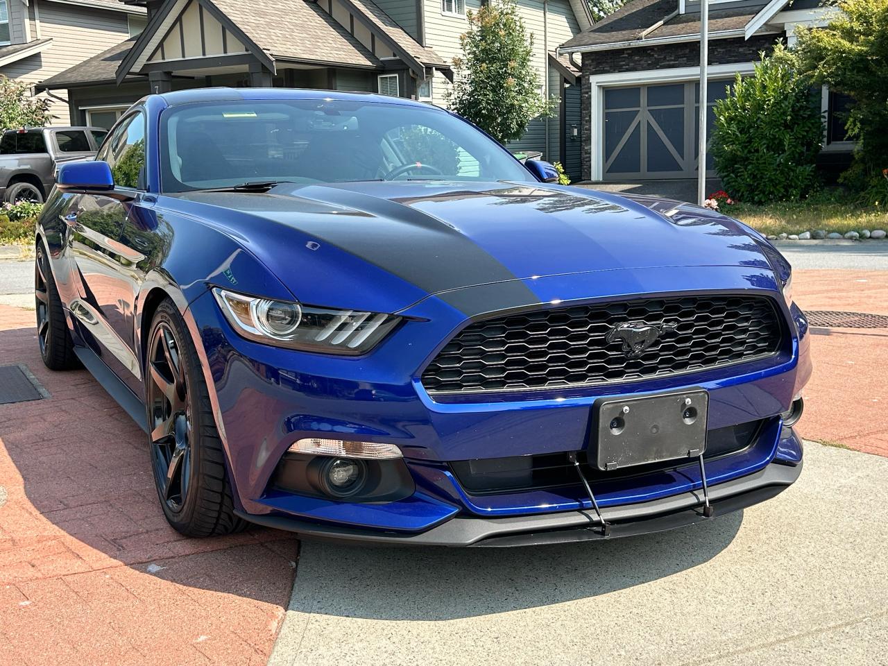 2016 Ford Mustang EcoBoost Premium - Photo #4