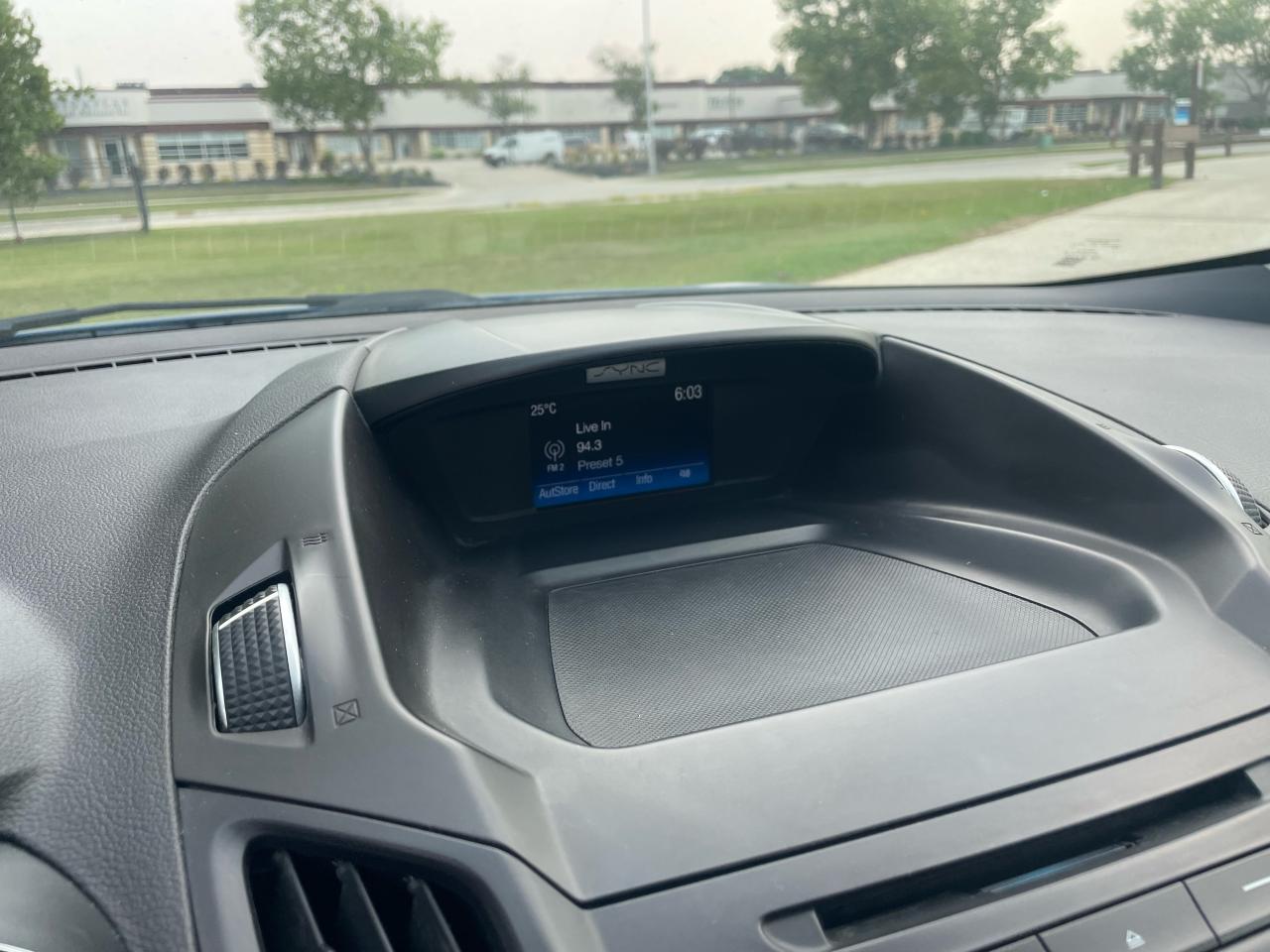 2017 Ford Escape SE - Photo #14