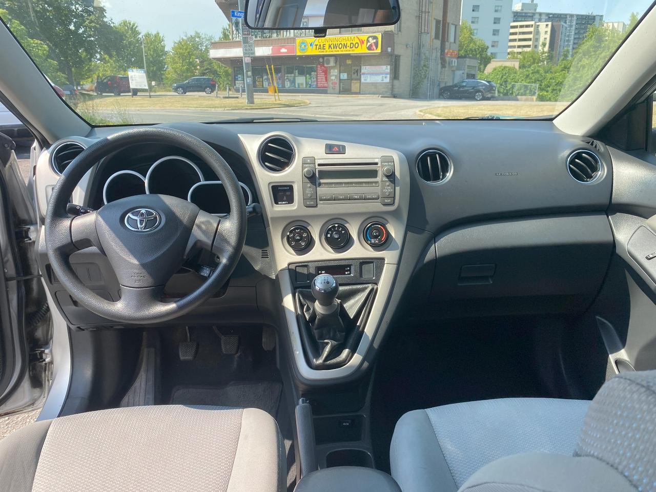 2010 Toyota Matrix No Accident/XR/5 Speed Manual/Gas Saver - Photo #13