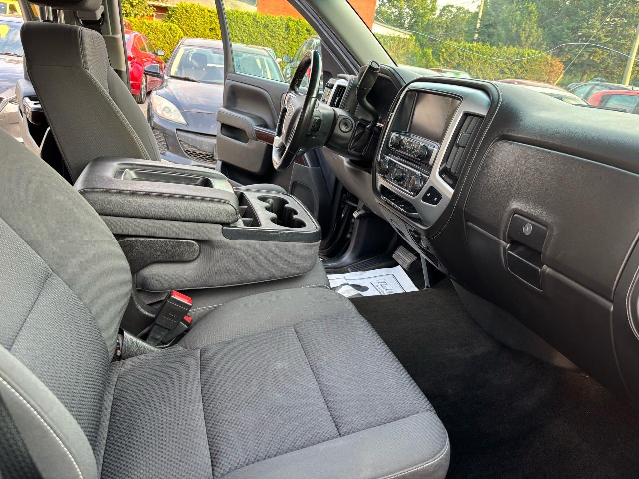 2018 GMC Sierra 1500 SLE - Photo #17