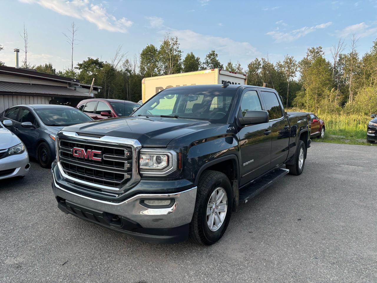 2018 GMC Sierra 1500 SLE - Photo #3